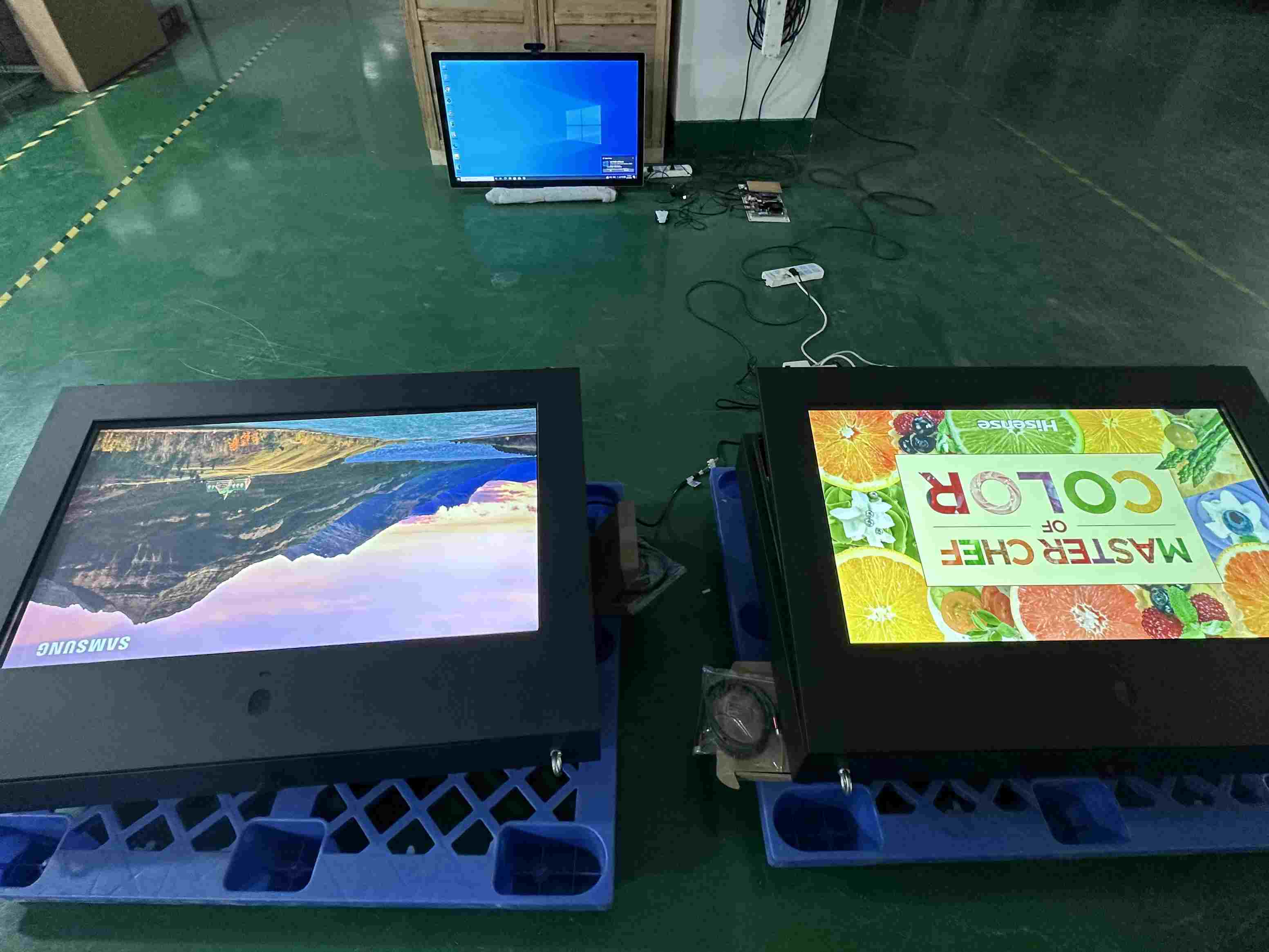 Panlabas na 43 pader na naka -mount 2500nits kiosk 4K monitor